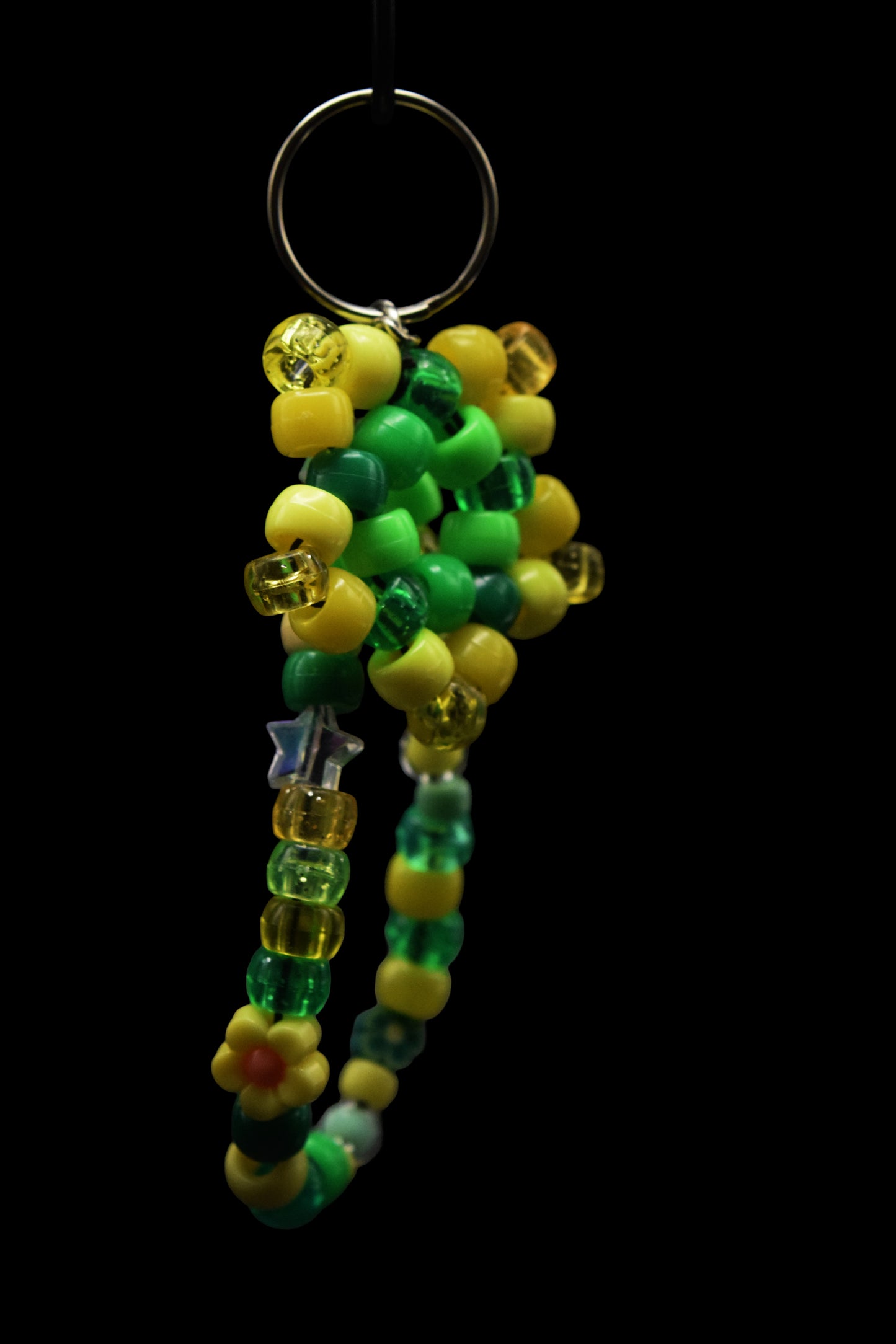 🌈 Star Power Kandi Keychains: Tiny Talismans of Joy!🌈